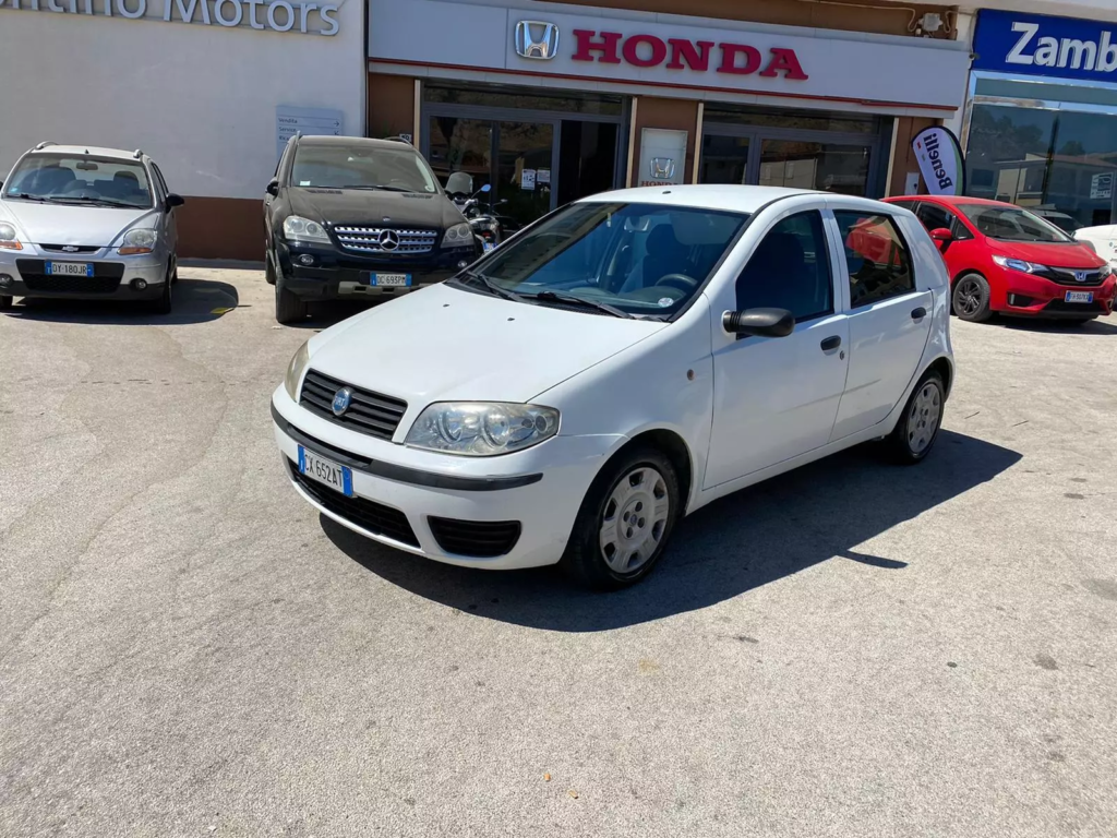 Fiat Punto Diesel Contino Veicoli Concessionaria Auto Moto Fiat Punto Diesel Contino Veicoli Concessionaria Auto Moto
